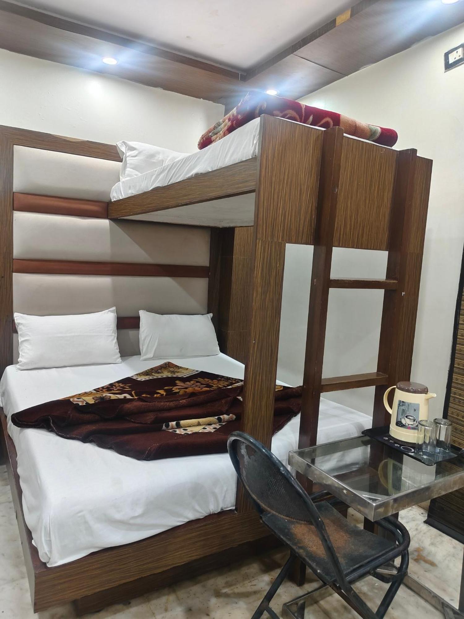 Hotel Family Spot Nowe Delhi Zewnętrze zdjęcie